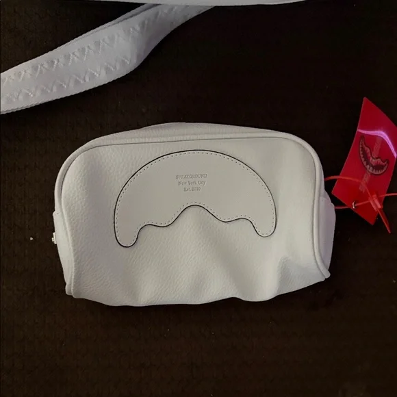 Sprayground mini duffle bag with matching pouch - Picture 3 of 11